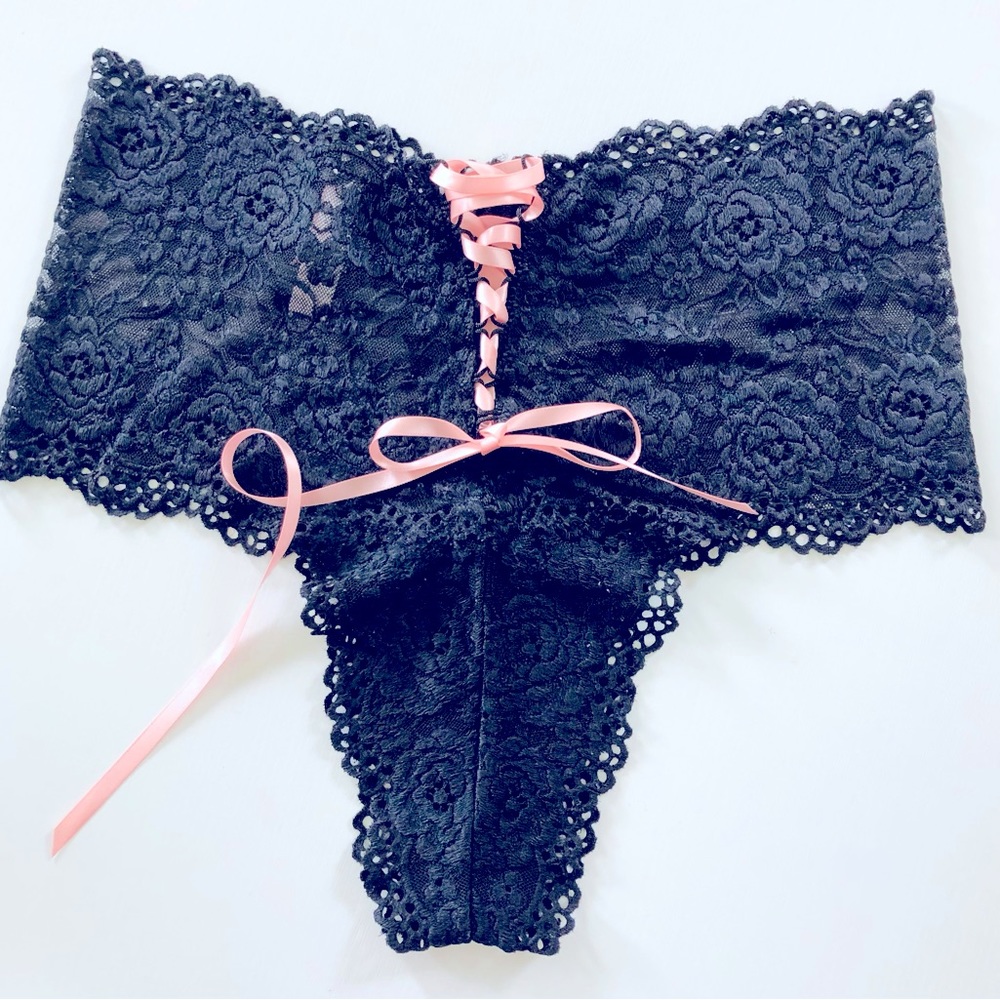 Victoria's Secret black Lace Ribbon Lace-Up Cheeky hipster Panty stretch size M